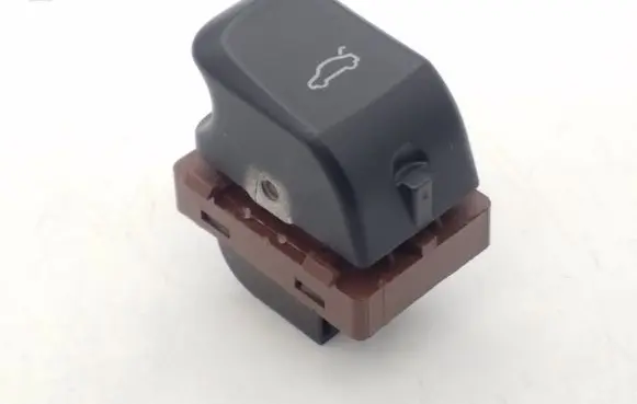 Tailgate opening switch