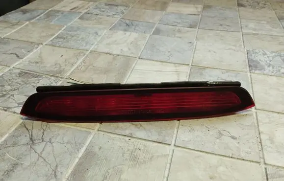 Toyota Corolla Verso E121 Third/center stoplight 020002