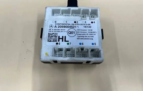 Mercedes-Benz C AMG W205 Door control unit/module A2059004521 A2059010507