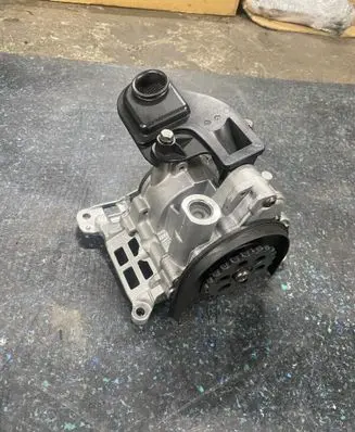 BMW 5 F10 F11 Oil pump 7823009 782300904