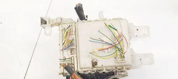 Toyota RAV 4 (XA30) Fuse box set 827304200