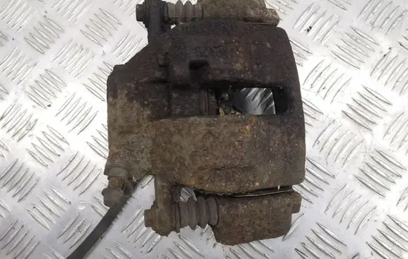 Mercedes-Benz CLC CL203 Front brake caliper