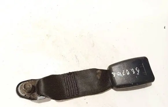 Rear seatbelt buckle