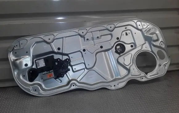 Volvo C30 Front door window regulator with motor 8679978