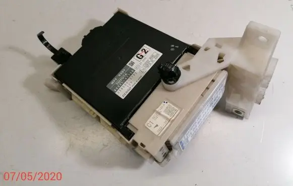 Toyota Prius (XW30) Central body control module 8922147150