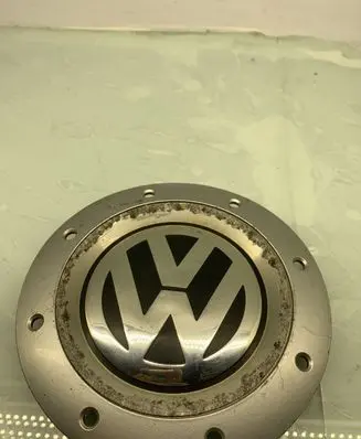 Volkswagen Golf V Original wheel cap 1K0601149E