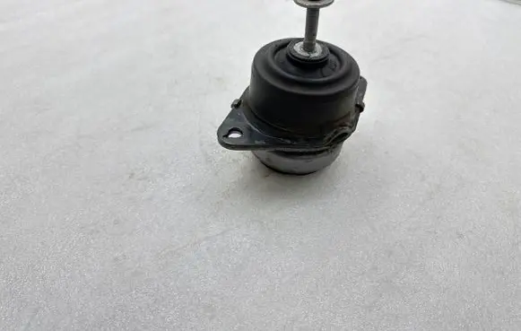 Ford Mustang VI Engine mount bracket FR3C6038FA