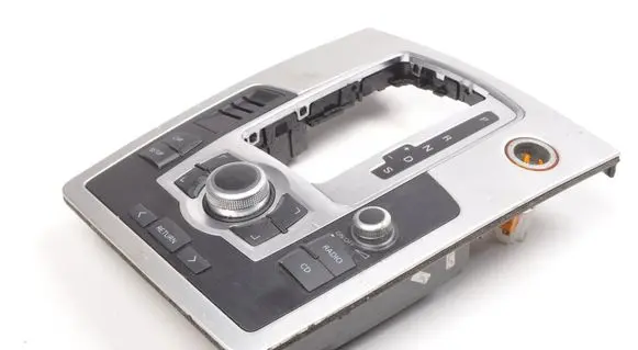 Audi Q7 4L Central console control unit 