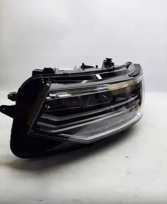Volkswagen Tiguan Headlight/headlamp 5NB941035C