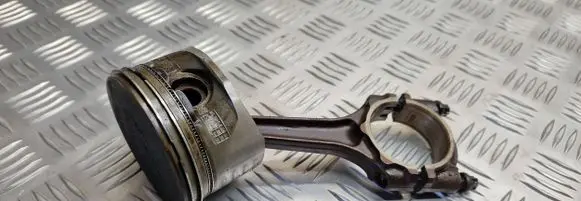 Opel Meriva A Piston with connecting rod