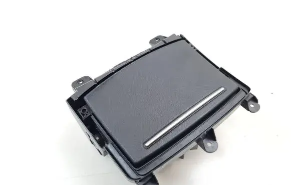 Cup holder front