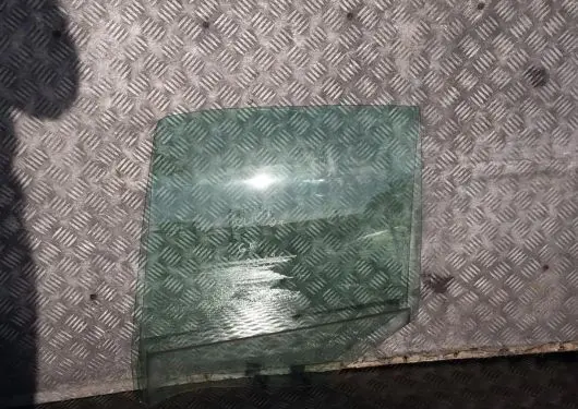 Renault Clio II Rear door window glass 