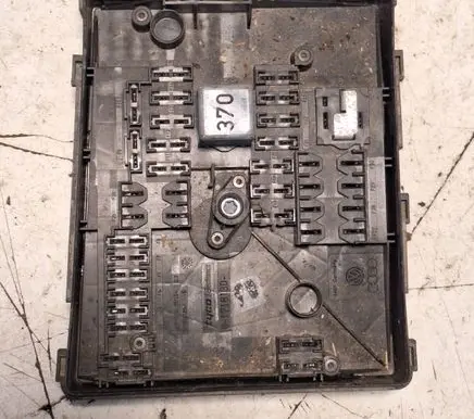 Skoda Octavia Mk2 (1Z) Fuse box set 017181281 01718130