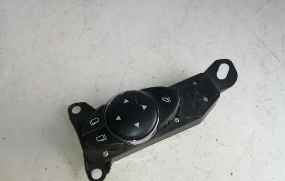 Mercedes-Benz E W211 Wing mirror switch A2118213051