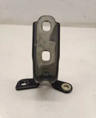 Opel Insignia B Rear door lower hinge A046057