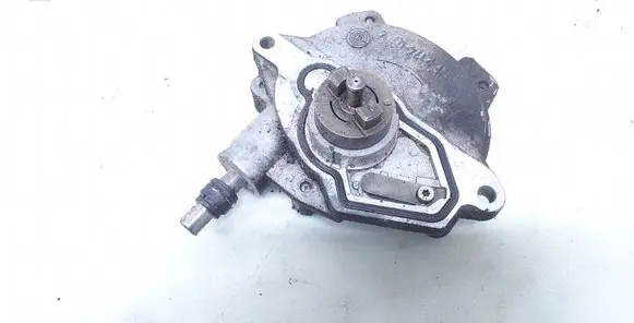 Mercedes-Benz C W203 Vacuum pump A2712300465
