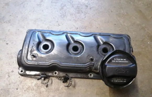 Rocker cam cover