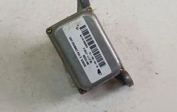 Mitsubishi Grandis ESP acceleration yaw rate sensor MN102338