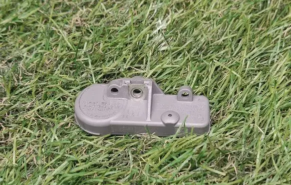 Chevrolet Cruze II Tire pressure sensor 22854866