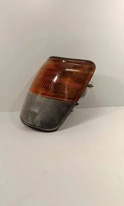 Mitsubishi Pajero Front indicator light 21037746