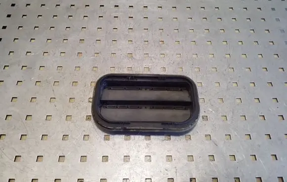 Ford Focus Quarter panel pressure vent YF1A54280B62AE