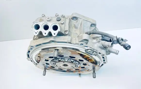 Volkswagen Touareg II Electric car motor 7P0901153D 7P0901153C