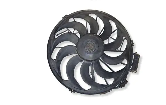 BMW 8 E31 Electric radiator cooling fan 64541392913