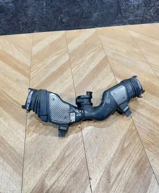 Mercedes-Benz E W211 Air intake duct part A6420943497 0110183A