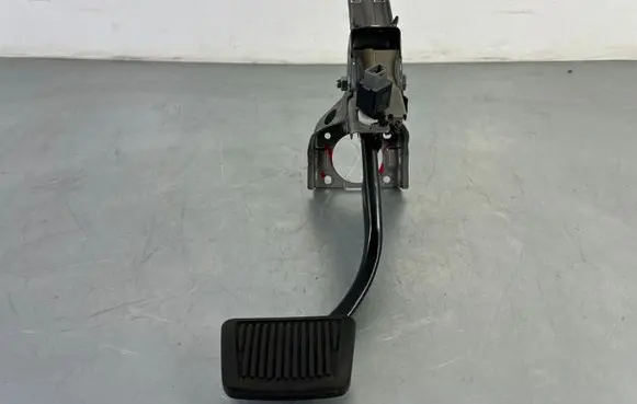 Hyundai i30 Brake pedal 32800G4200BB 32800G4200
