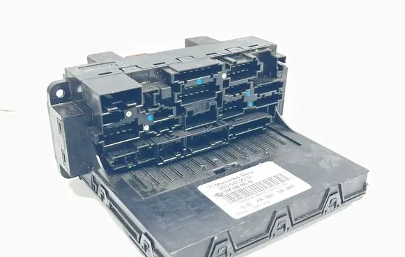 Mercedes-Benz C W203 Fuse box set 2035452901 5DK00848542