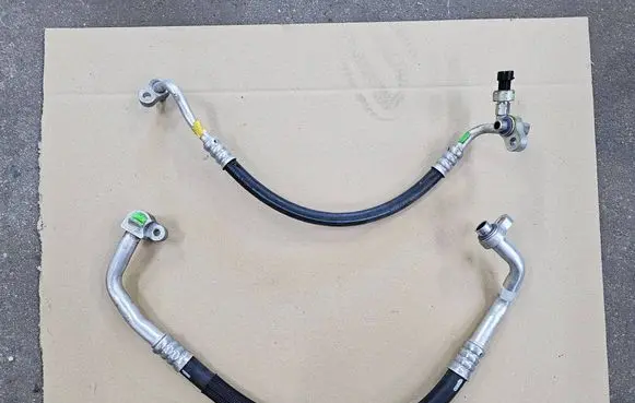 Opel Astra K Air conditioning (A/C) pipe/hose 39171882