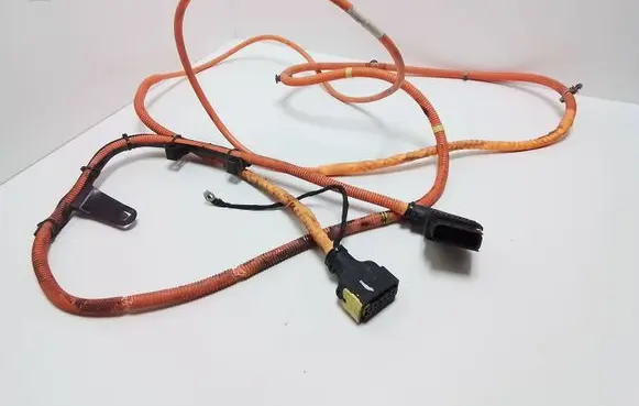 Volvo V60 Positive cable (battery)