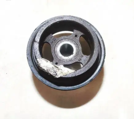 Nissan Pathfinder R51 Crankshaft pulley