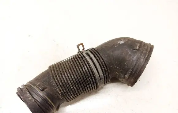 Air intake hose/pipe