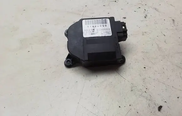 Citroen Berlingo Air flap motor/actuator 030998Z 1000052011 0507071A