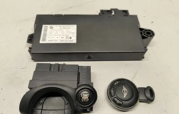 Mini One - Cooper Coupe R56 Engine ECU kit and lock set 9237047 9231739