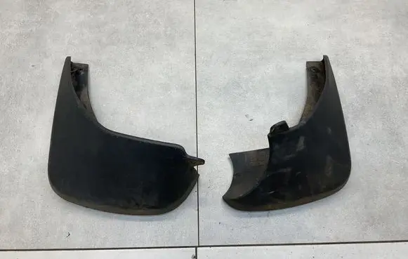 Opel Mokka X Rear mudguard 95015287 95015288