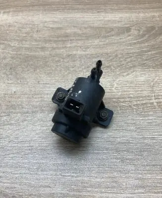 Renault Trafic II (X83) Turbo solenoid valve 7700113071
