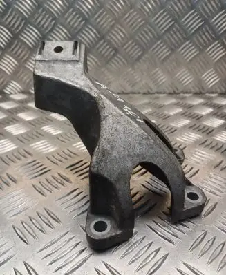 Audi A4 S4 B6 8E 8H Engine mounting bracket 8E0199307E