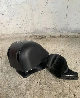 Volkswagen Jetta VI Middle seatbelt (rear) 34025698b