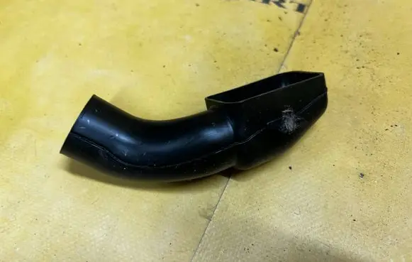 Mercedes-Benz G W461 W463 1st Gen Cabin air duct channel A4638310000