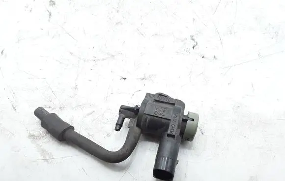 Audi A4 S4 B6 8E 8H Turbo solenoid valve 1J0906283C