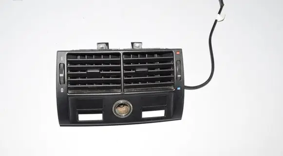 Rear air vent grill