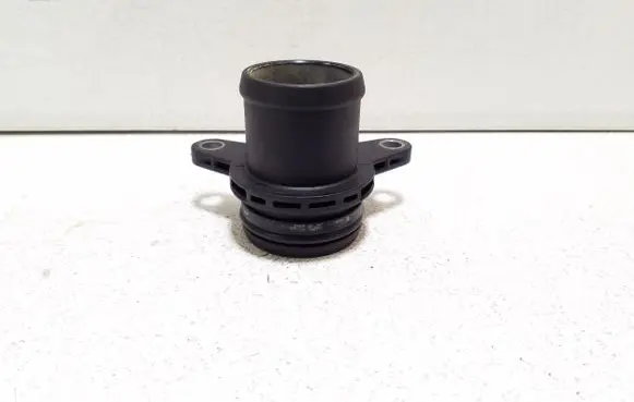 Land Rover Evoque II Engine coolant pipe/hose H57418