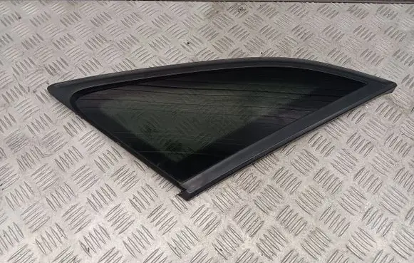 Audi Q3 8U Rear side window 8U0845300
