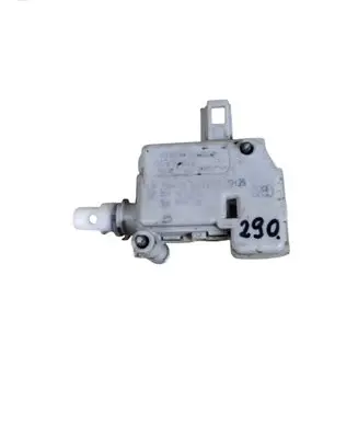 Audi A6 S6 C5 4B Fuel tank cap lock 4B9862153