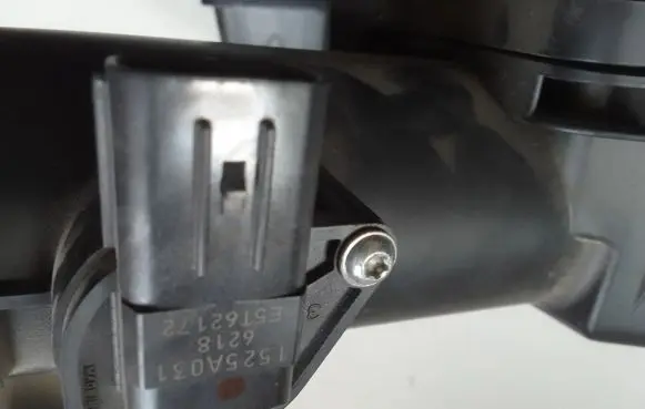 Mitsubishi Outlander Mass air flow meter 1525A031