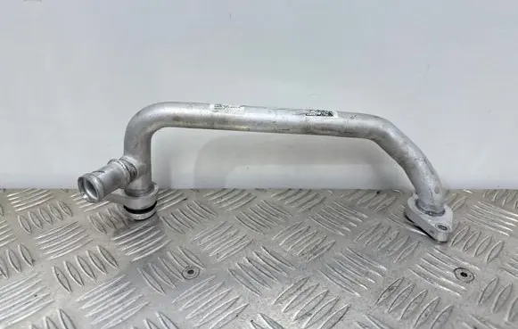 Engine coolant pipe/hose