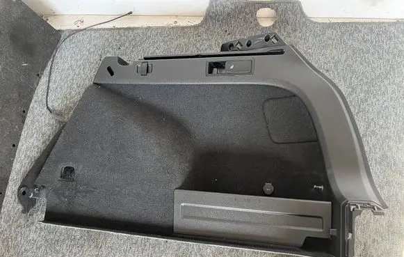 Volkswagen Golf VII Trunk/boot side trim panel 5G9867428AC A098384