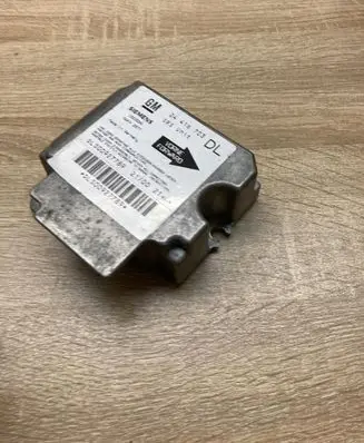 Opel Astra G Airbag control unit/module 24416703 5WK42977